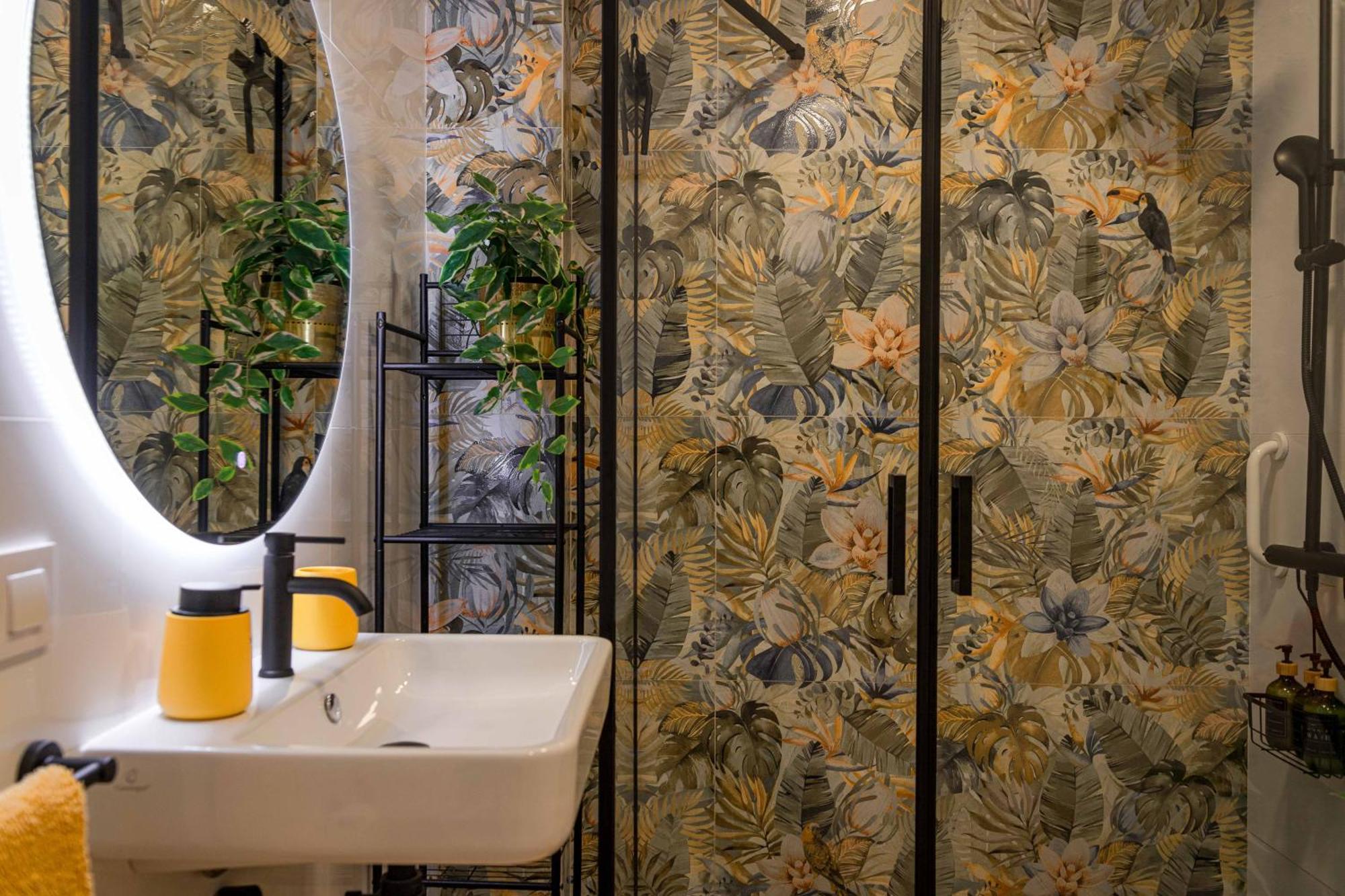 Artistic Flat Next To Ruzafa Welcome To The Jungle Valencia Exterior foto
